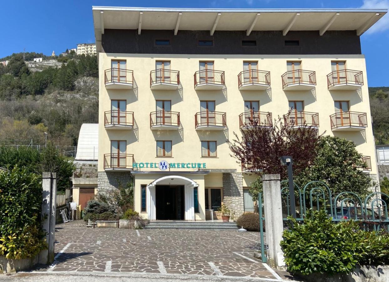 Hotel Mercure Castelluccio Inferiore Экстерьер фото